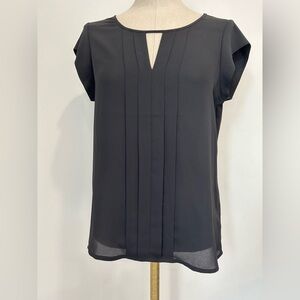 EXPRESS - Pleated Front Short Sleeve Blouse Size XS